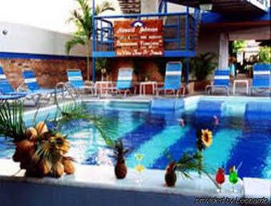 Howard Johnson Tinajeros Resort Porlamar Zewnętrze zdjęcie